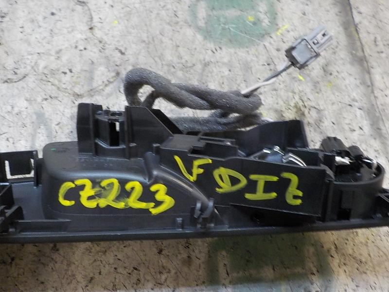 Recambio de maneta interior delantera izquierda para ford fiesta (ccn) trend referencia OEM IAM 2146028  