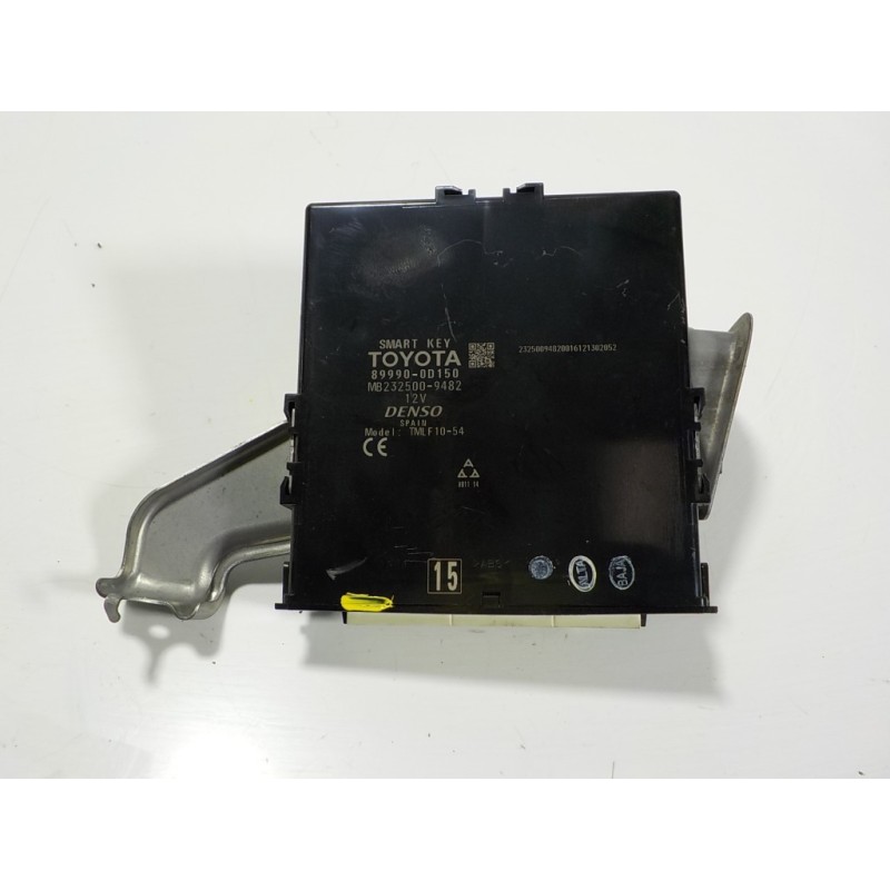 Recambio de modulo electronico para toyota yaris hybrid active referencia OEM IAM 899900D150 899900D150 MB2325009482