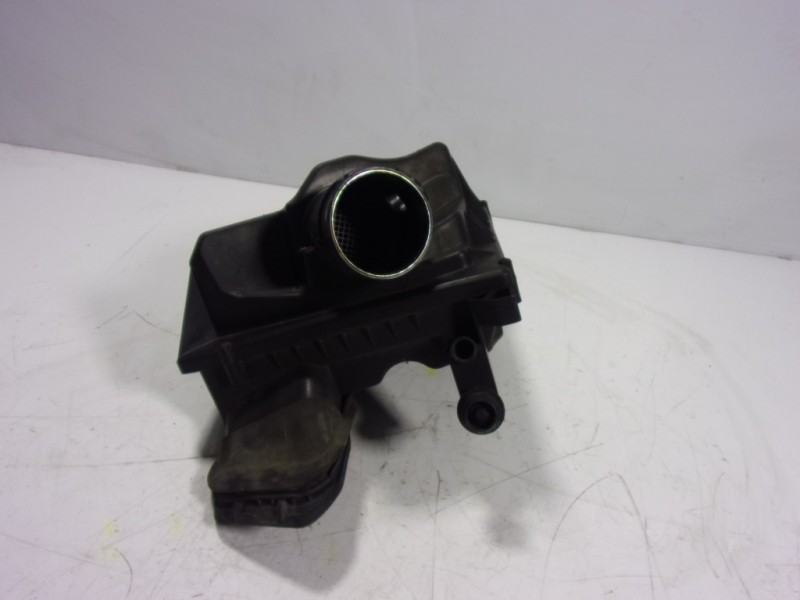 Recambio de filtro aire para opel astra j lim. 1.6 cdti dpf referencia OEM IAM 13407684  