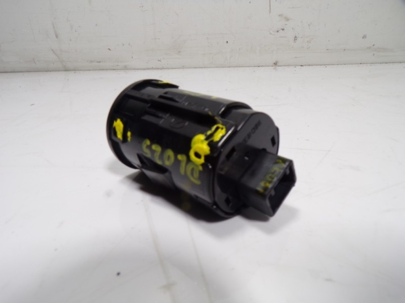 Recambio de modulo electronico para mazda 3 lim. () origin referencia OEM IAM  BJS766350 