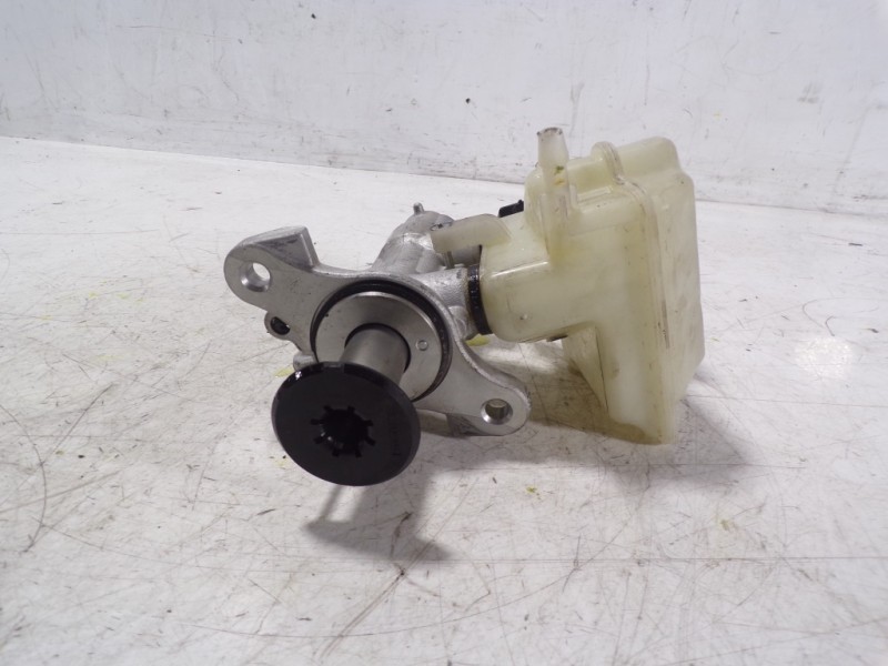 Recambio de bomba freno para volkswagen polo 1.0 referencia OEM IAM 2Q1611019CREP  