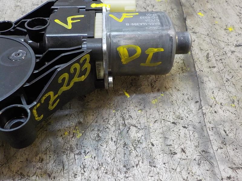 Recambio de motor elevalunas delantero izquierdo para ford fiesta (ccn) trend referencia OEM IAM 1852321  