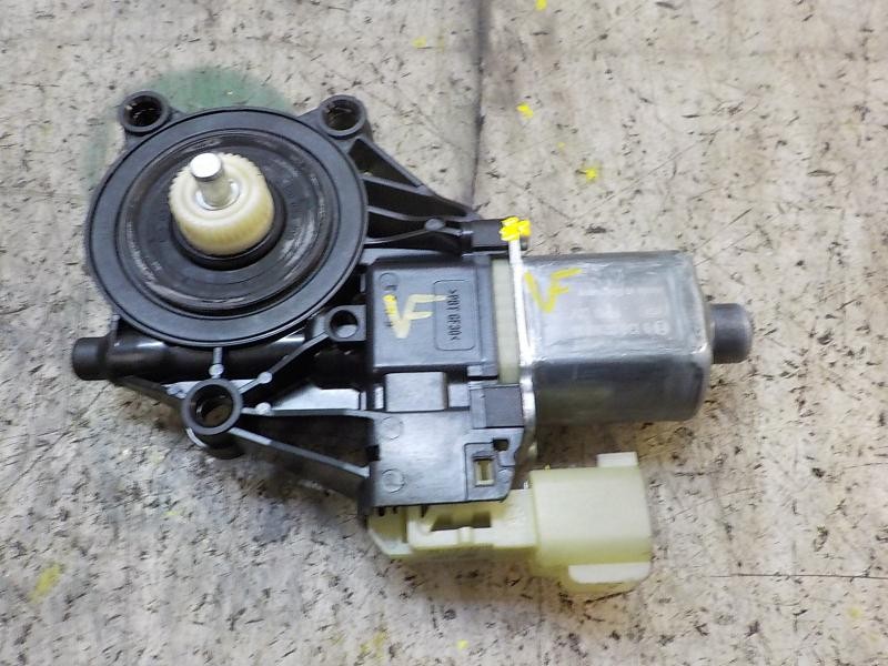 Recambio de motor elevalunas trasero izquierdo para ford fiesta (ccn) trend referencia OEM IAM 1852321  