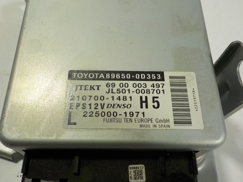 Recambio de modulo electronico para toyota yaris hybrid active referencia OEM IAM  896500D353 JL501008701