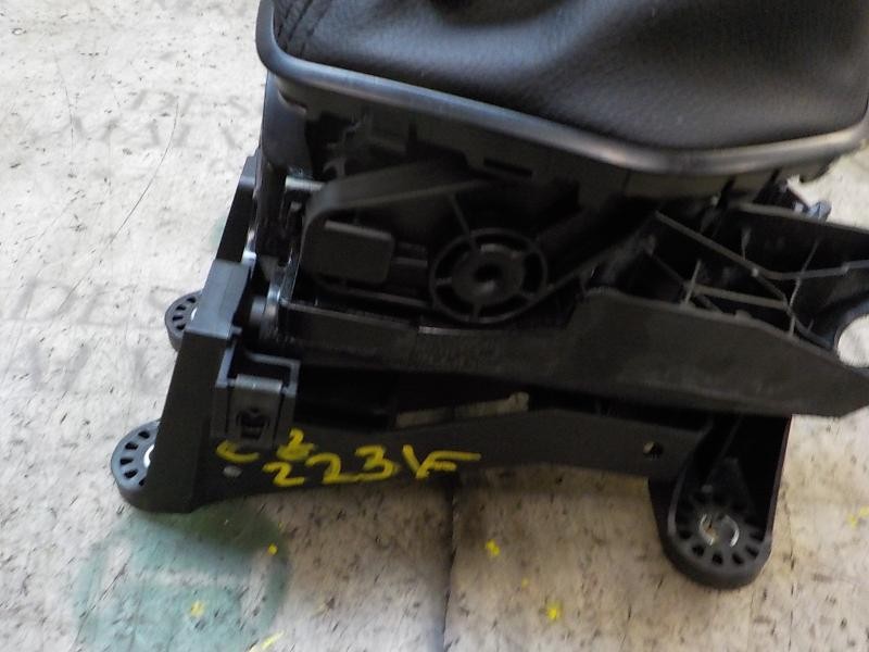 Recambio de palanca cambio para ford fiesta (ccn) trend referencia OEM IAM 2069522  