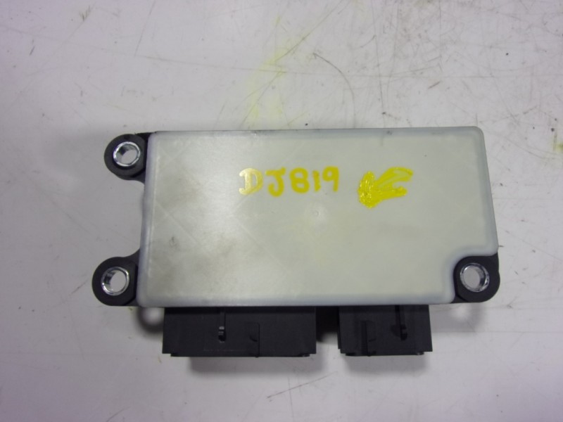 Recambio de centralita airbag para opel astra j lim. 1.6 cdti dpf referencia OEM IAM 13599653 13589413 