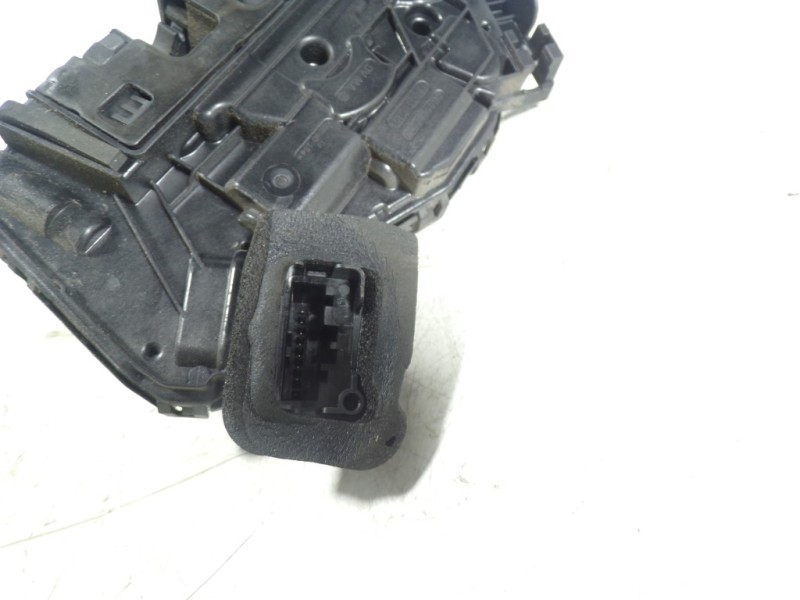 Recambio de cerradura puerta delantera derecha para volkswagen polo 1.0 referencia OEM IAM 5TB837016C 5TB837016A 