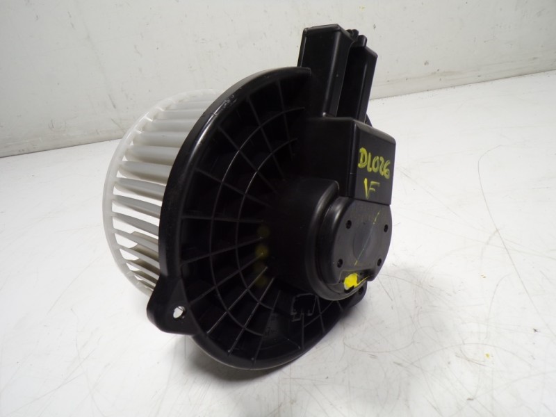 Recambio de motor calefaccion para mazda 3 lim. () origin referencia OEM IAM  8727001820 