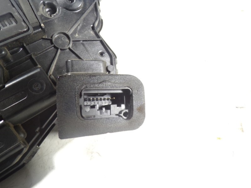 Recambio de cerradura puerta delantera izquierda para volkswagen polo 1.0 referencia OEM IAM 5TB837015C 5TB837015A 