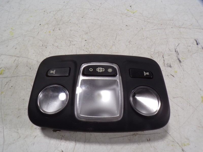 Recambio de piloto interior para ds ds 4 crossback 1.6 thp referencia OEM IAM 96781444ZD  