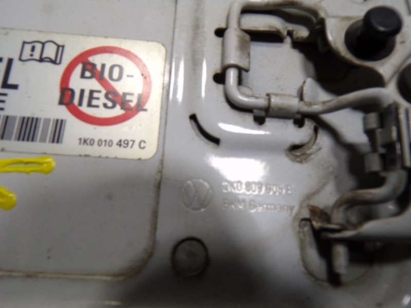 Recambio de tapa combustible para volkswagen caddy furgón/kombi 2.0 tdi referencia OEM IAM 2K0809905E 1K0010497C 