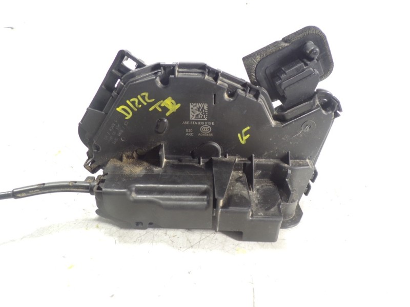 Recambio de cerradura puerta trasera izquierda para volkswagen polo 1.0 referencia OEM IAM 5TA839015E 5TA839015E 