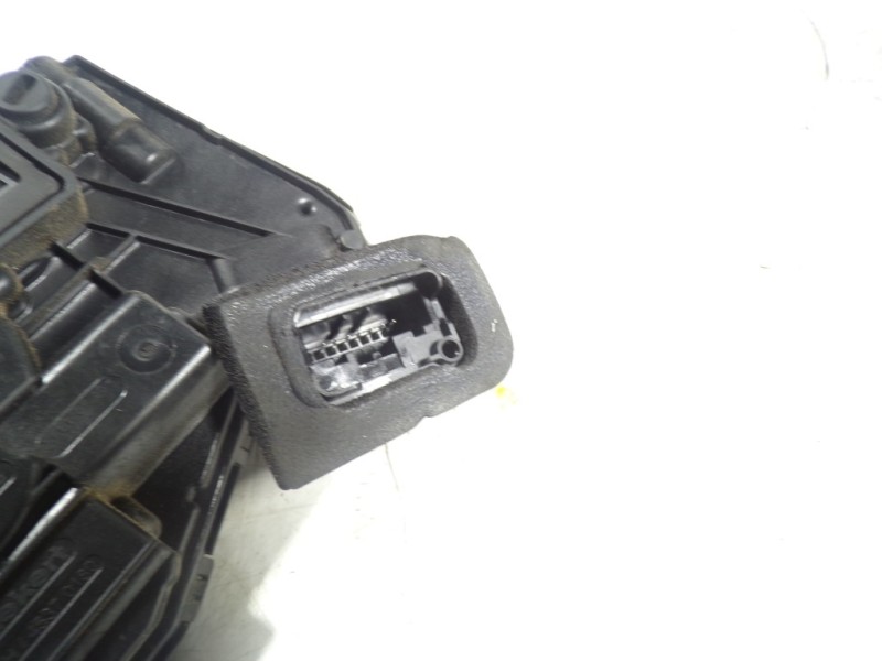 Recambio de cerradura puerta trasera izquierda para volkswagen polo 1.0 referencia OEM IAM 5TA839015E 5TA839015E 