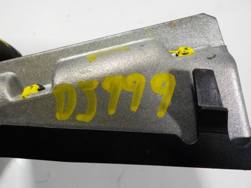 Recambio de modulo electronico para toyota yaris hybrid active referencia OEM IAM 881810D040 881810D040 