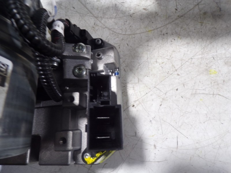 Recambio de columna direccion para volkswagen polo 1.0 referencia OEM IAM 2Q1423510AT 2Q1423510AB A0067197A