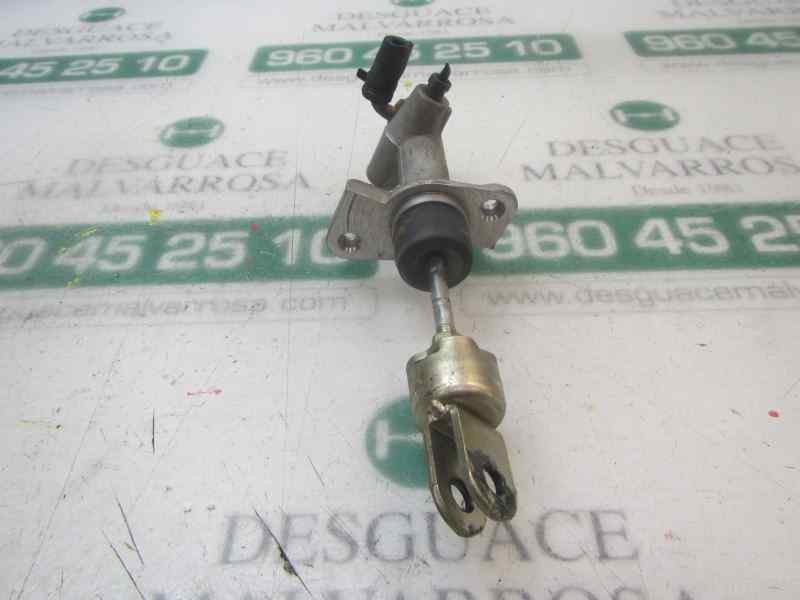 Recambio de bomba embrague para chevrolet nubira berlina 1.6 cat referencia OEM IAM   