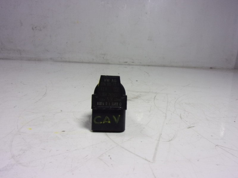 Recambio de bobina para volkswagen golf vi (5k1) sport referencia OEM IAM   