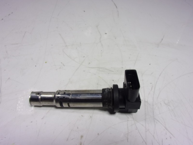 Recambio de bobina para volkswagen golf vi (5k1) sport referencia OEM IAM  036905715 