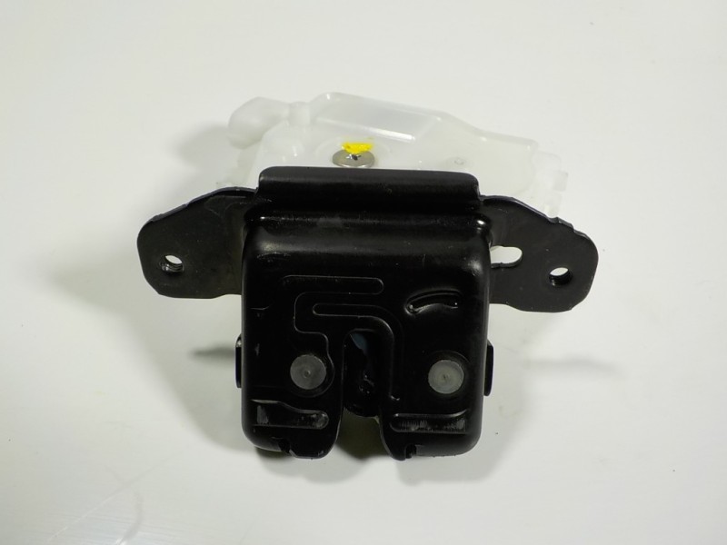 Recambio de cerradura maletero / porton para toyota yaris 1.5 vvti hev referencia OEM IAM 6935002090  