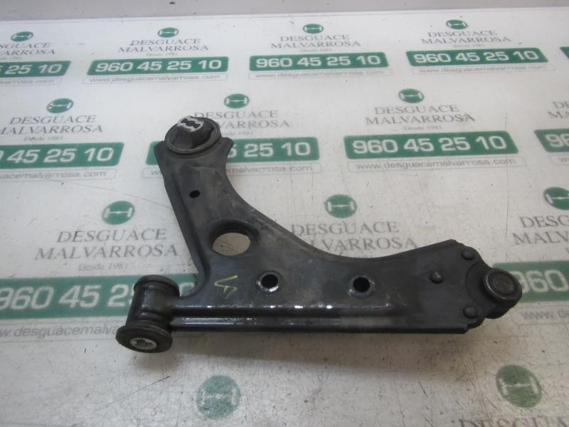 Recambio de brazo suspension inferior delantero derecho para peugeot bipper 1.4 hdi referencia OEM IAM   