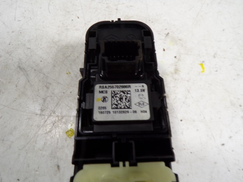 Recambio de mando elevalunas delantero izquierdo para renault clio iv limited referencia OEM IAM 254113300R 254113300R 