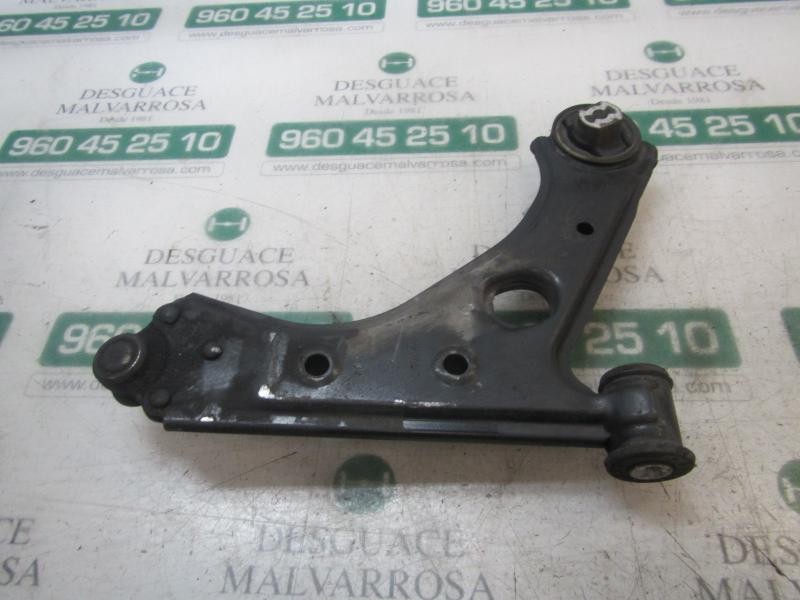 Recambio de brazo suspension inferior delantero izquierdo para peugeot bipper 1.4 hdi referencia OEM IAM   