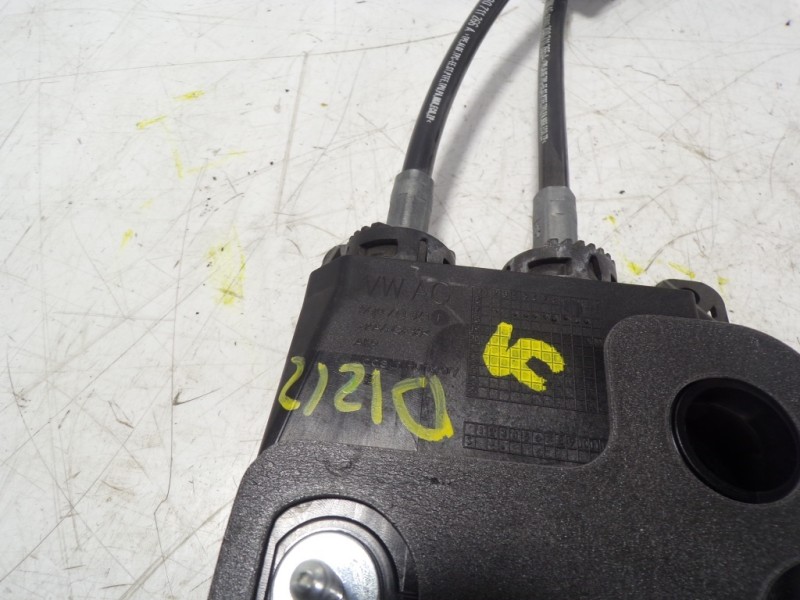 Recambio de palanca cambio para volkswagen polo 1.0 referencia OEM IAM 2Q0711049J 2Q0711049J 