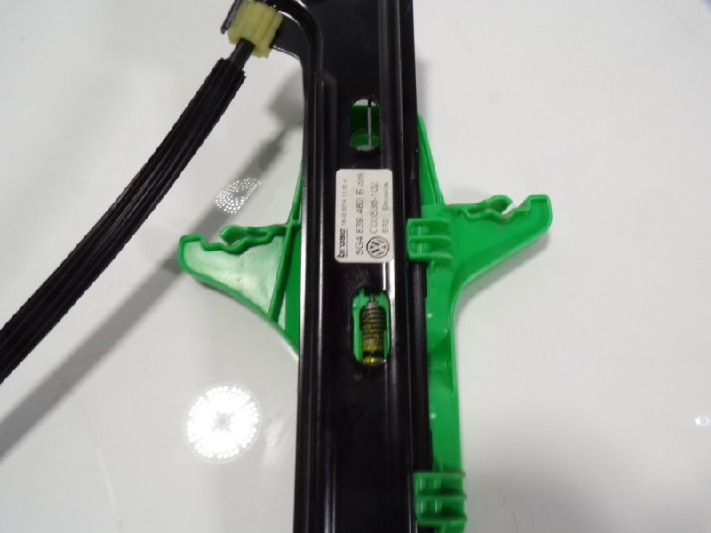 Recambio de elevalunas trasero derecho para volkswagen golf vii lim. 1.6 tdi dpf referencia OEM IAM 5G4839462B 5G48394625 