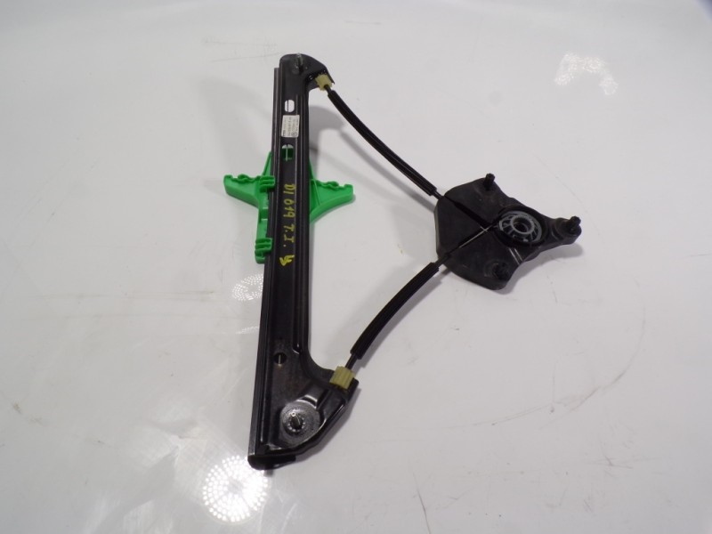 Recambio de elevalunas trasero izquierdo para volkswagen golf vii lim. 1.6 tdi dpf referencia OEM IAM 5G4839461B 5G4839461B 