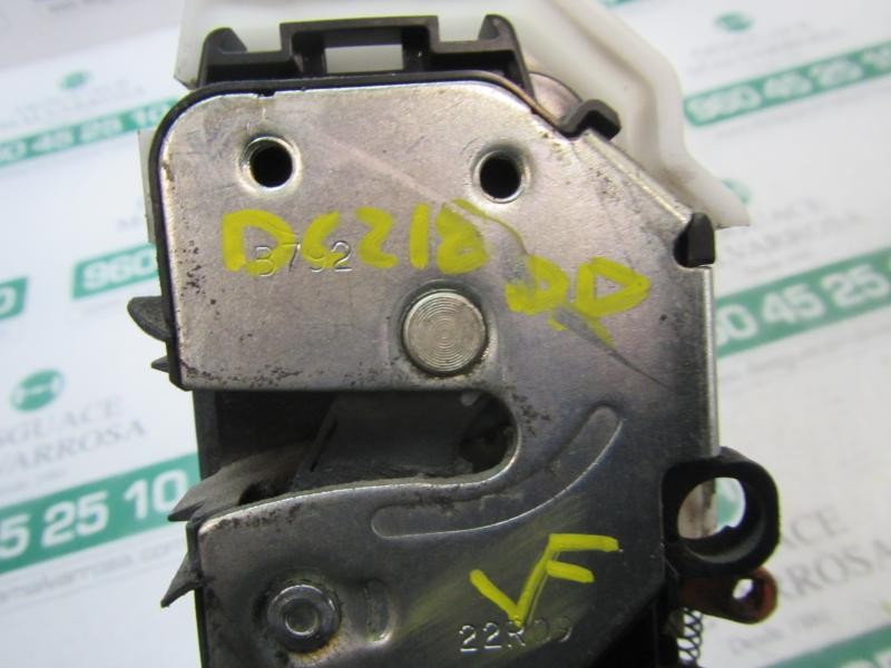 Recambio de cerradura puerta delantera derecha para peugeot bipper 1.4 hdi referencia OEM IAM   