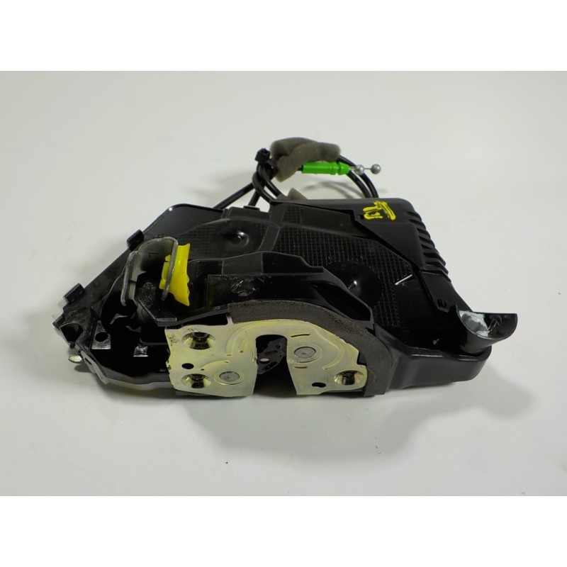 Recambio de cerradura puerta delantera izquierda para toyota yaris 1.5 vvti hev referencia OEM IAM 69040K0040 M7311460M6 