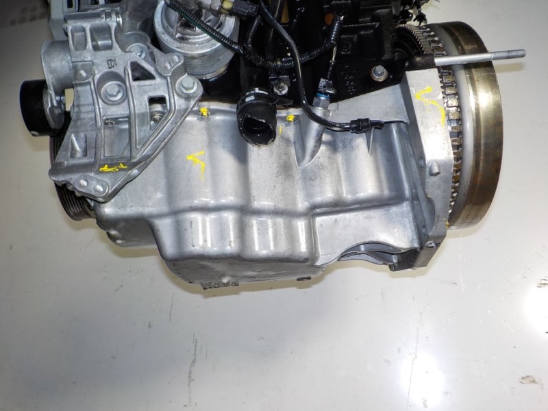 Recambio de motor completo para renault clio iv limited referencia OEM IAM 8201708642 K9K629 