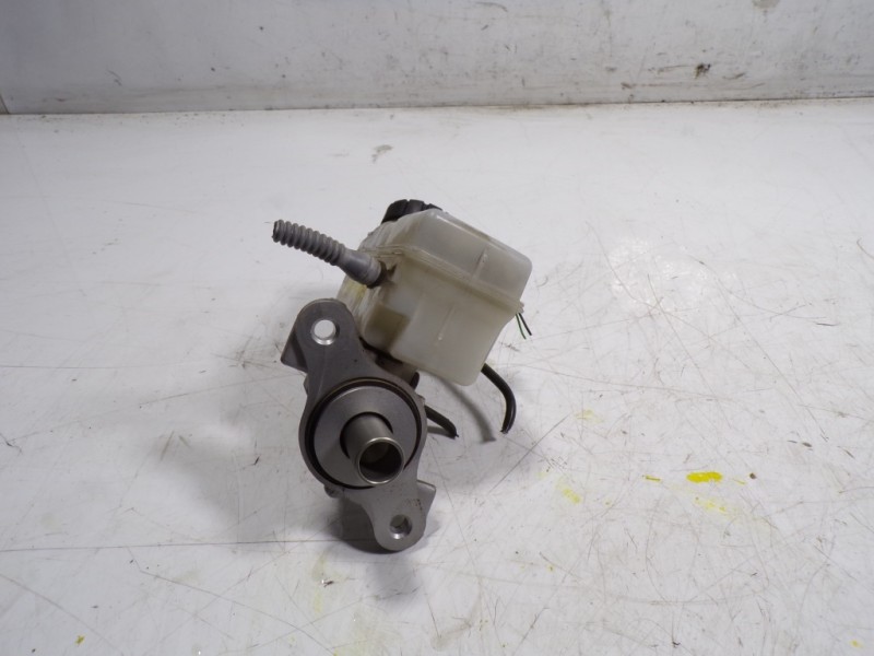 Recambio de bomba freno para renault clio iv 1.5 dci diesel fap energy referencia OEM IAM 460111938R  