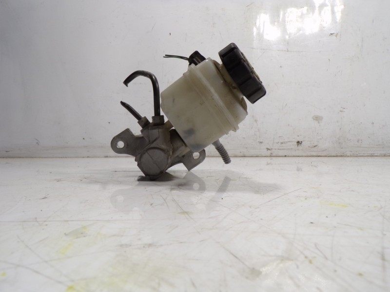 Recambio de bomba freno para renault clio iv 1.5 dci diesel fap energy referencia OEM IAM 460111938R  