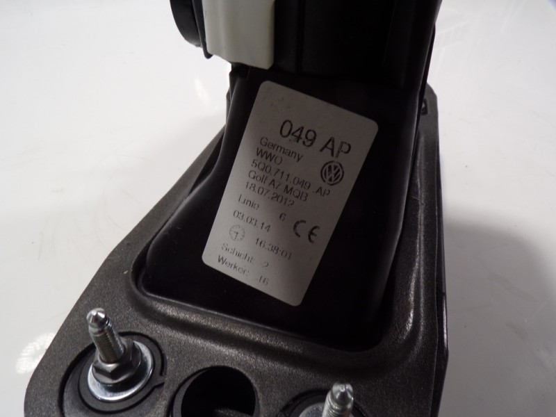 Recambio de palanca cambio para volkswagen golf vii lim. 1.6 tdi dpf referencia OEM IAM 5Q0711049AP 5Q0711049AP 