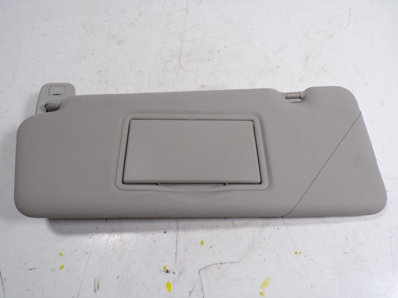 Recambio de parasol izquierdo para renault clio iv limited referencia OEM IAM 964012136R  