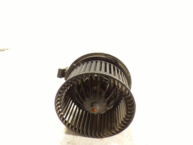 Recambio de motor calefaccion para dacia duster 1.5 dci diesel cat referencia OEM IAM 6001547487 N10560979480 N10560979480