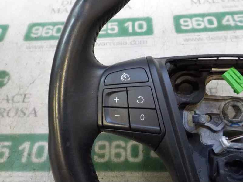 Recambio de volante para volvo v40 1.6 diesel cat referencia OEM IAM 31250591  