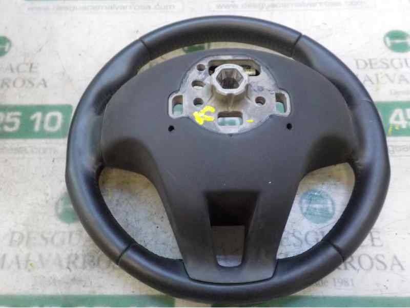 Recambio de volante para volvo v40 1.6 diesel cat referencia OEM IAM 31250591  