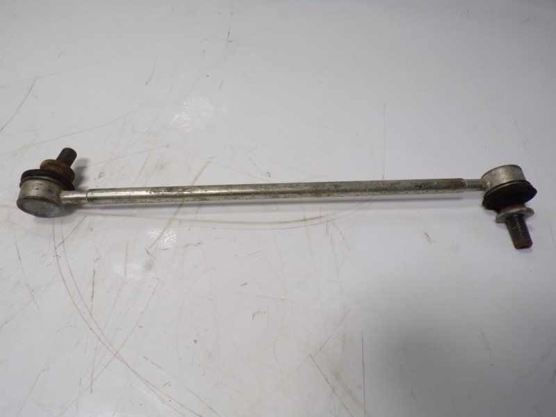 Recambio de tirante delantero derecho para toyota rav 4 advance hybrid referencia OEM IAM 4882042030  