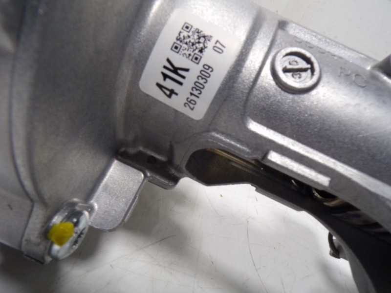 Recambio de columna direccion para toyota yaris 1.5 vvti hev referencia OEM IAM 4520A0D580 89650K0050 26130309