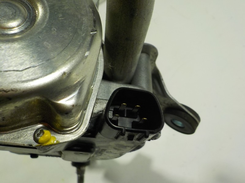 Recambio de motor limpia delantero para mazda cx-30 1.8 diesel referencia OEM IAM   