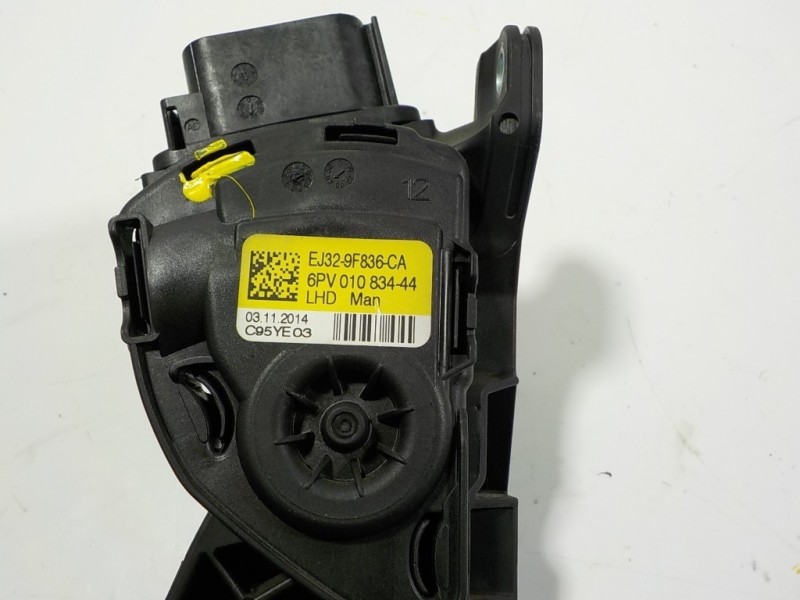 Recambio de potenciometro pedal para land rover evoque 2.2 td4 cat referencia OEM IAM LR047508 EJ329F836CA 6PV01083444