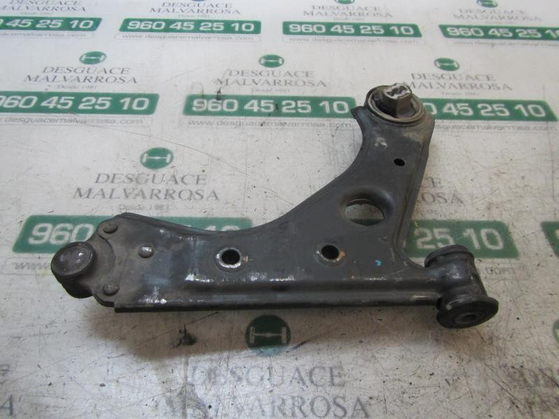 Recambio de brazo suspension inferior delantero izquierdo para peugeot bipper básico referencia OEM IAM   