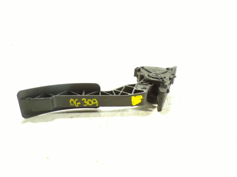 Recambio de potenciometro pedal para dacia duster 1.5 dci diesel cat referencia OEM IAM 6001548477 8200386506D 