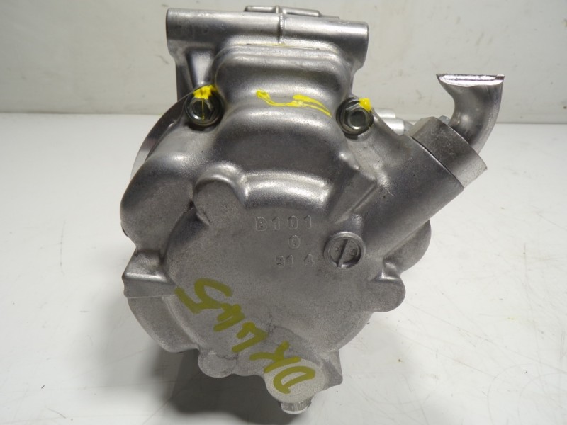 Recambio de compresor aire acondicionado para toyota yaris 1.5 vvti hev referencia OEM IAM 88370K0010 0424000741 
