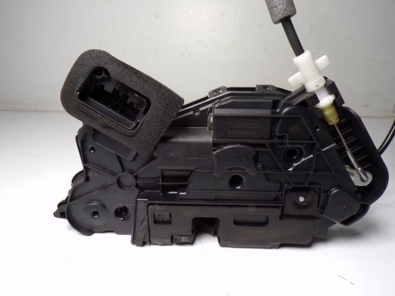 Recambio de cerradura puerta delantera izquierda para volkswagen touran (5t1) 2.0 tdi referencia OEM IAM 5TB837015C 5TB837015C 