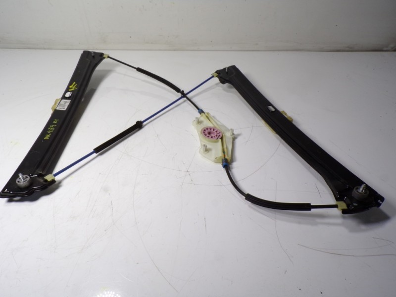 Recambio de elevalunas delantero izquierdo para volkswagen touran (5t1) 2.0 tdi referencia OEM IAM 5TA837461A 5TA837461 