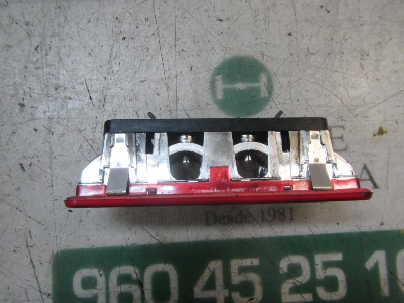 Recambio de piloto trasero central para peugeot bipper básico referencia OEM IAM   