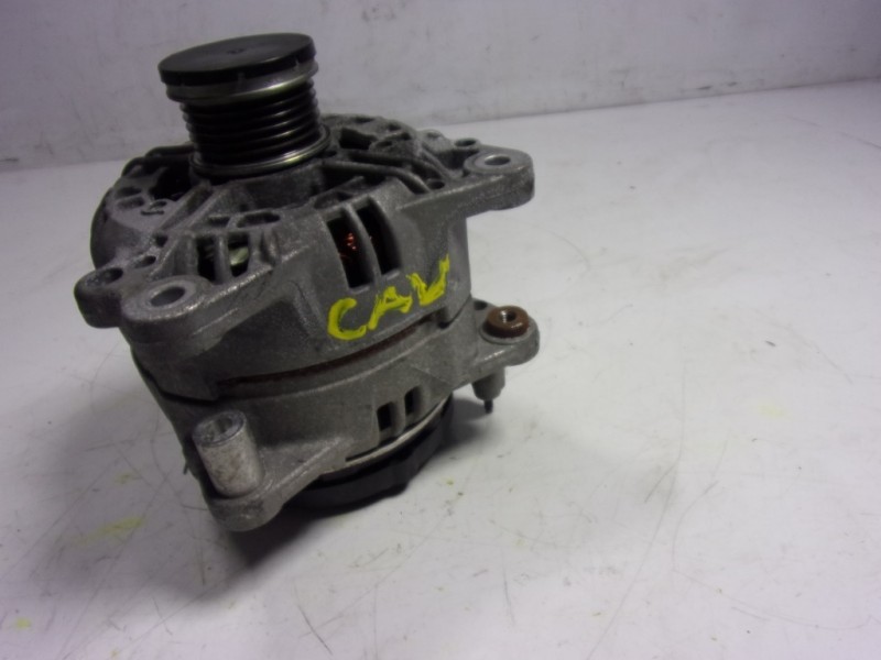 Recambio de alternador para volkswagen golf vi (5k1) sport referencia OEM IAM  03C903323A 